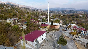 DULKADİROĞLU’NDA SOSYAL TESİSLER YÜKSELİYOR