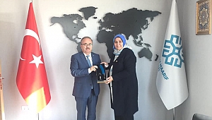 İLİMİZİN SEVİLEN VE BAŞARILI MİLLETVEKİLİ HABİBE ÖÇAL MAARİF VAKFI BAŞKANI PROF.DR. BİROL AKGÜN'Ü ZİYARET ETTİ