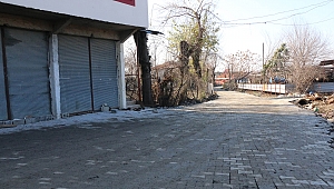BÜYÜKŞEHİR’DEN ANDIRIN MAHALLE YOLLARINA PARKE
