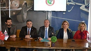 ECZACI ODASI BAŞKANI DR.MURAT ARAS VE YÖNETİMİ BASINLA BULUŞTU.
