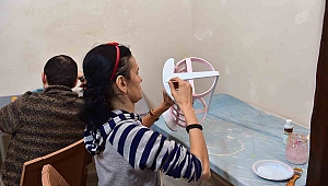 EL SANATLARIYLA ENGELLERİ AŞIYORLAR