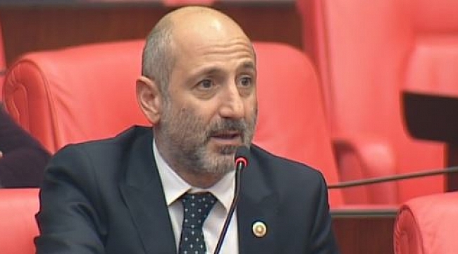 MİLLETVEKİLİ ÖZTUNÇ'TAN MECLİSTE SAKAL ESPİRİLİ HAVAALANI ELEŞTİRİSİ