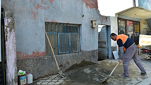 BAŞKAN OKAY, DİN KARDEŞİNİN BAĞRINA ÇOMAK VURMAYANIN MİRASINA SAHİP ÇIKTI