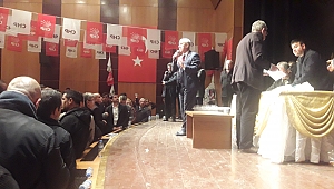 CHP'de 3 Adaylı yarışın kazananı Esat ŞENGÜL ve ekibi oldu