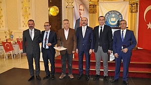 100.YILDA İSTİKLALİN KAHRAMANLARI PROGRAMININ ONUR KONUĞU TÜRK EĞİTİM SEN GENEL BAŞKANI TALİP GEYLAN OLDU