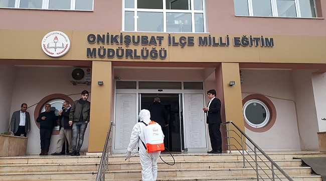 ONİKİŞUBAT BELEDİYESİ COVİD-19 İLE MÜCADELEDE ÖRNEK BİR TUTUM SERGİLİYOR
