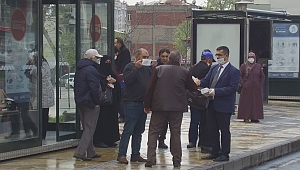 BÜYÜKŞEHİR KORUYUCU MASKE DAĞITIMINA BAŞLADI