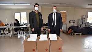 GÖKSUN TEKSTİL ATÖLYESİNDE 10 BİN ADET MASKE ÜRETİLDİ
