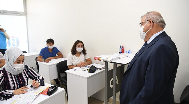 BAŞKAN MAHÇİÇEK, ESNAFI GEZEREK UYARILARDA BULUNDU