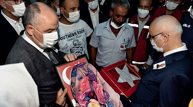 ŞEHİT POLİS MEMURU OSMAN GÜL DUALARLA EBEDİYETE UĞURLANDI