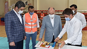 VALİ COŞKUN, GELECEĞİN TEKNOLOJİ YILDIZLARI İLE BİR ARAYA GELDİ