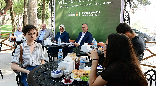 GELECEĞİMİZ EMİN ELLERDE…