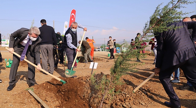 “GELECEĞE NEFES, DÜNYA'YA NEFES”