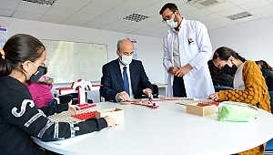 GENÇLİK MERKEZİNDE KURSLAR BAŞLADI