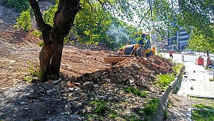 KENT ESTETİĞİNİ BOZAN ATIKLAR TEMİZLENDİ