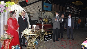 Saadet ve Enes mutluluk yolunda ilk adımı attılar.