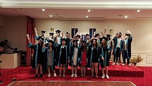 REKOR OKULLARINDA MEZUNİYET HEYECANI