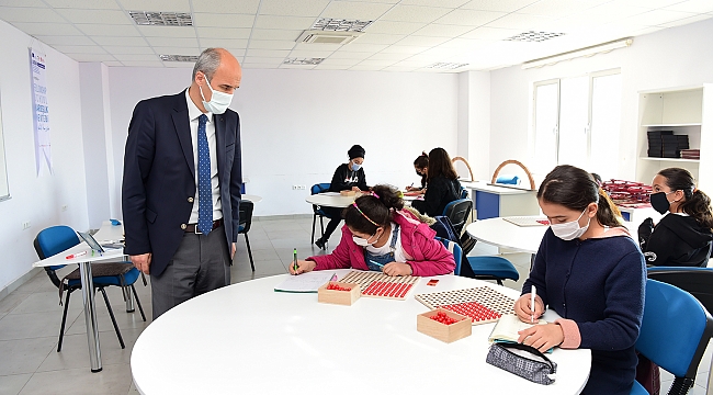 DULKADİROĞLU GENÇLİK MERKEZİ GENÇLERİN İLGİ ODAĞI OLDU