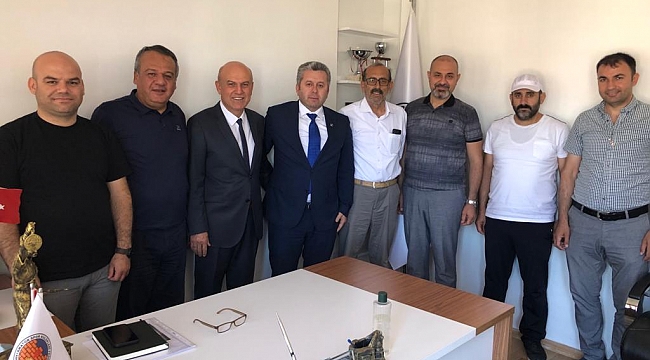 YARDIMCIOĞLU: SİYASETTE EN ÖNEMLİ SORUNUMUZ İLETİŞİM EKSİKLİĞİDİR!