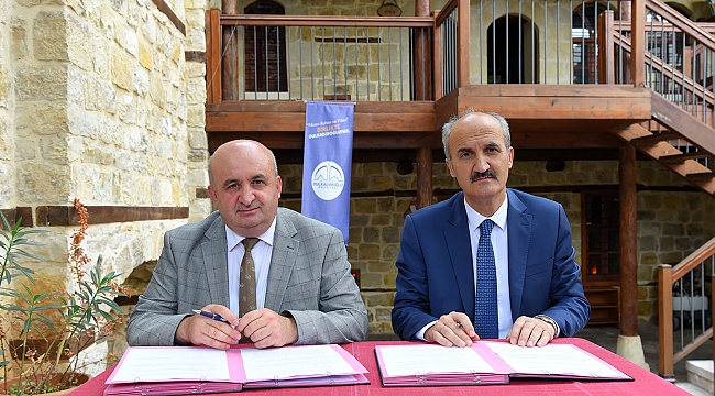 DULKADİROĞLU’NDAN ANADOLU MASAL ODASI PROJESİNE DESTEK