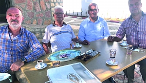 EFSANE BAŞKAN HACI ALİ ÖZAL'A ZİYARET
