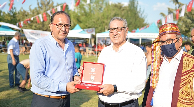 GÜREŞ’İN KALBİ PAZARCIK’TA ATTI