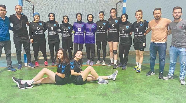 KAHRAMANMARAŞ KADINLAR HENTBOL TAKIMI ŞAMPİYON OLDU