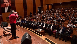 Âşık Mahzuni Şerif Ses Yarışması Finalinde Alkış Tufanı
