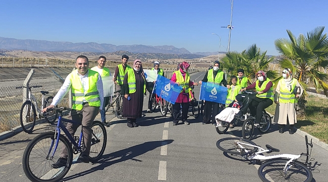 DEVA PARTİSİ K.MARAŞ TEŞKİLATI AKARYAKIT ZAMLARINI BİSİKLETLE PROTESTO ETTİ