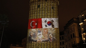 GALATA KULESİNDE GÖRSEL ŞÖLEN YAŞANDI!