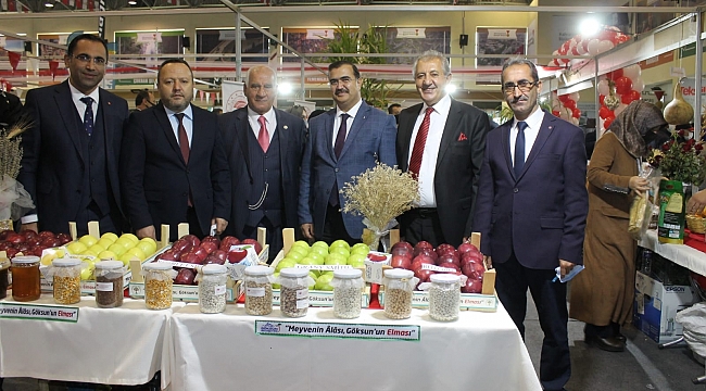TARIM FUARI'NDA GÖKSUN ELMASINA YOĞUN İLGİ...