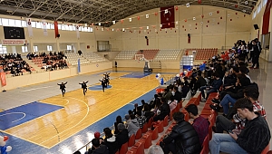 Üniversitemiz Spor Bilimleri Fakültesi Tarafından Öğretmenler Günü Etkinlikleri Düzenlendi