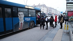 GÖLBAŞI BELEDİYE BAŞKANINDAN ÖĞRENCİLERE ÜCRETSİZ OKUL SERVİSİ DESTEĞİ