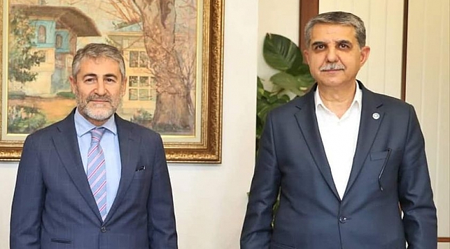 HAZİNE VE MALİYE BAKANLIĞINA DR NUREDDİN NEBATİ ATANDI... HAYIRLI OLSUN..