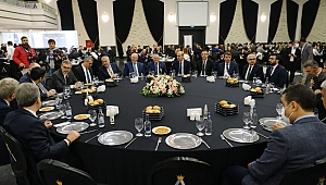 Siyaset, TÜRMOB Genel Merkezi ve Bürokrasiyi meslektaşlarıyla buluşturdu Muhasebeciler ruhsatlarına muhteşem törenle kavuştu