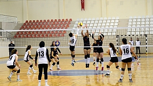 TÜSF Üniversiteler Voleybol 2. Lig Kadın-Erkek Grup Birinciliği Müsabakaları Üniversitemiz Ev Sahipliğinde Başladı