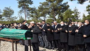 BÜYÜKŞEHİR BELEDİYE BAŞKANI HAYRETTİN GÜNGÖR'ÜN TEYZESİ HATİCE BOYRAZ VEFAT ETTİ
