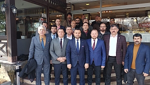 MEHMET AKİF DAĞ VE EKİBİ GAZETECİLERLE BİR ARAYA GELDİ