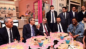 Başkan Güngör Gençlerle Sahur Yaptı