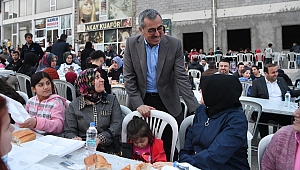Başkan Güngör Mahalle Sakinleriyle İftar Yaptı