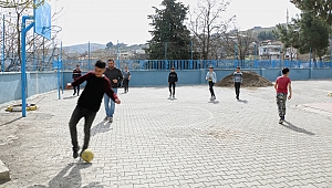 Büyükşehir’den Öğrencilere Yeni Spor Alanları