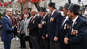 İstiklal Madalyamızı Gurur ve İftiharla Taşıyoruz