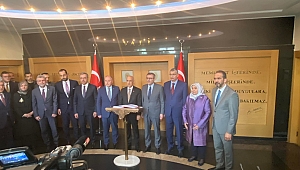 TARIM BAKANI VAHİT KİRİŞÇİYE VALİLİKTE SICAK KARŞILAMA