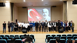 ÜNİVERSİTEMİZ EĞİTİM FAKÜLTESİNDE MEHMET AKİF ERSOY ANILDI
