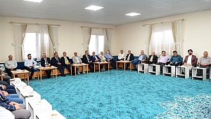 BAŞKAN GÜNGÖR İŞ İNSANLARIYLA BİR ARAYA GELDİ