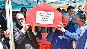 BELEDİYE ESKİ BAŞKANI VE ESKİ MİLLETVEKİLİ ALİ SEZAL'I SEVENLERİ SON YOLCULUĞUNA UĞURLADI