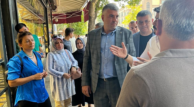 KAPALIÇARŞIDA İYİ PARTİLİ FURKAN KAMALAK'A ÖZEL İLGİ VE SEVGİ SELİ