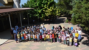 Kur’an Kursu Öğrencilerine Gezici Kütüphane Sürprizi