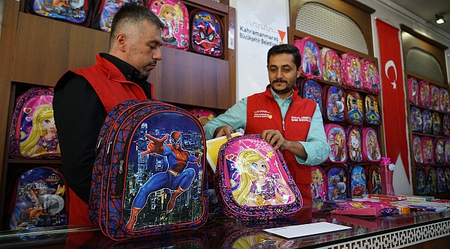 Ders Zili Çalan Miniklere Büyükşehir’den Kırtasiye Desteği