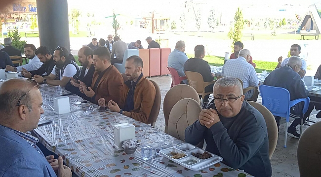 Doğan ve Şahinkanat Ailesinin Mevlüdü Geniş Katılımlı Oldu